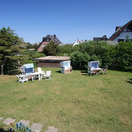Haus Decker, App 3 *