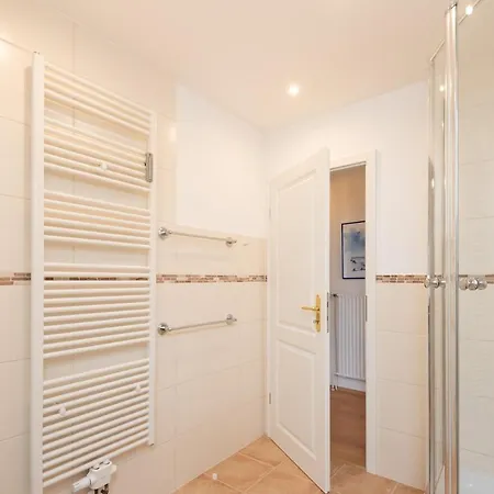 Haus Decker, App 3 公寓