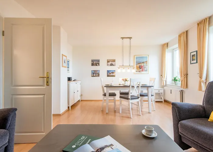 Haus Decker, App 3 *